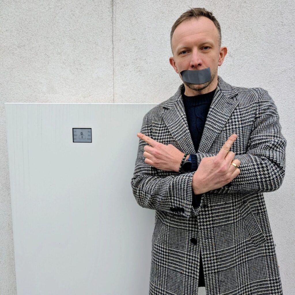 „Lex Magazyn” uderza w Polaków. SBFiME ostrzega: nowe przepisy to koniec magazynów energii w mieszkaniach i drastyczne koszty dla firm.